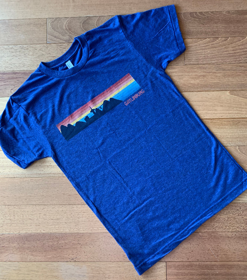 Gatlinburg TN Retro Skyline T-Shirt The Maples' Tree 